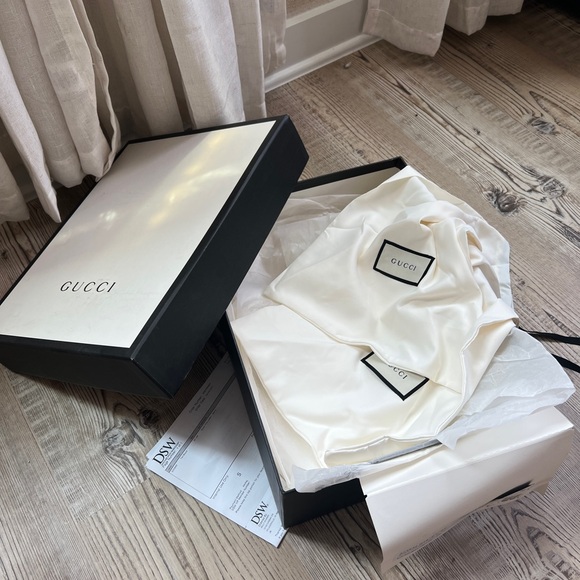 Gucci Fria Loafer w/ dustbags, receipt and box - Picture 2 of 6